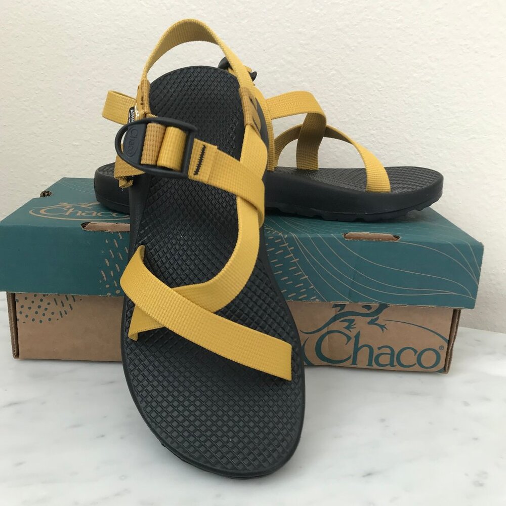 NWB Chaco Women Size 8 Z/1 Mustard Sandals